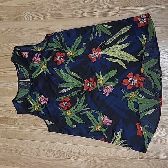 High/low tank top - Picture 1 of 6